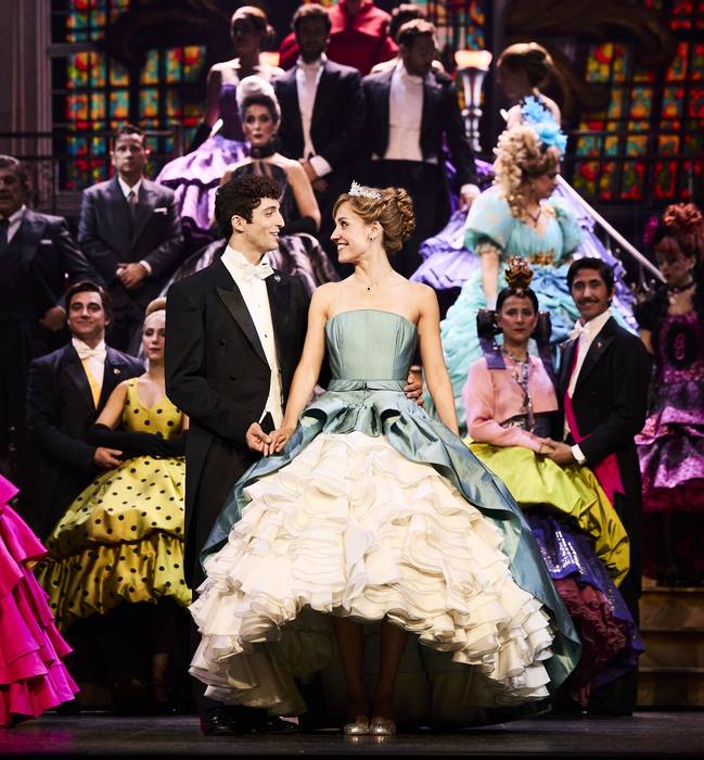 "Zortea dut egunero talde honegaz lan eginda"