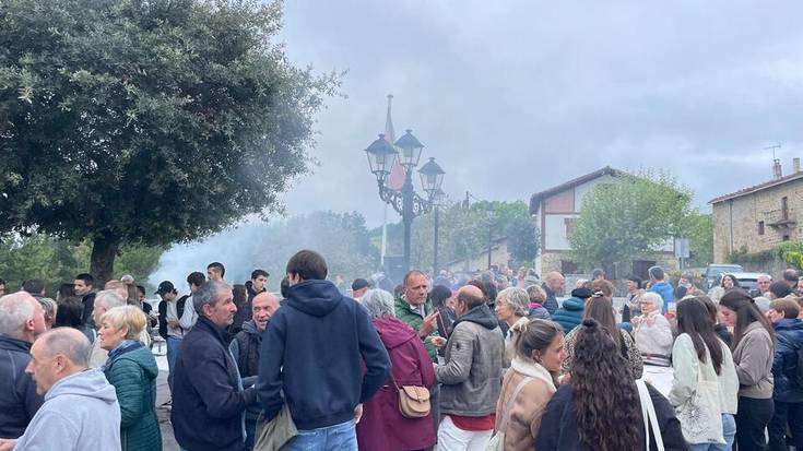 [ARGAZKI GALERIA] Txotx egiteko aukera izan dute gaur, Garain