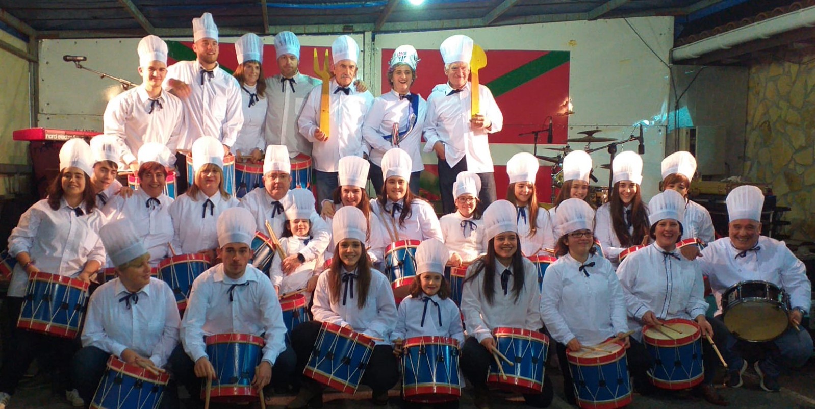 Tanborrada Mundialari Tanborrada Txikia batuko zaio aurten Iurretako  Bakixa auzoko jaietan