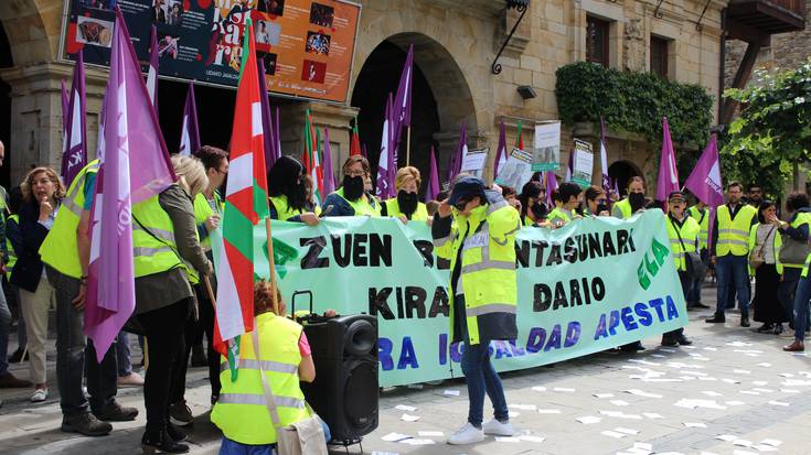 Elorrioko Udalak garbitzaileen lan baldintzak hobetzea eta %6,27ko igoera egitea proposatu du, besteak beste