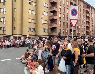 [BIDEOA]: Montoitik jaurtitako txapligoagaz hasi dituzte sanmigelak, Iurretan