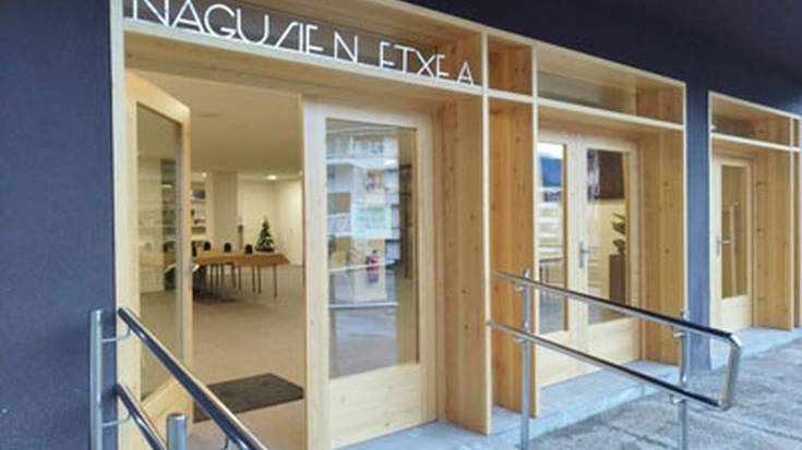 World Cafe: Emakumeen Etxeak