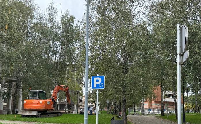 Jauregizaharreko plaza berrurbanizatzeko lanak hasi dituzte Zornotzan