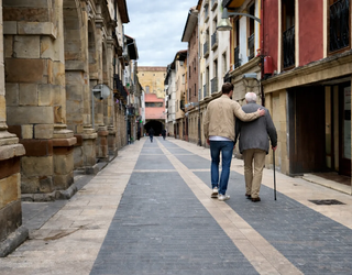 Gura bako bakardadean dauden durangarrei laguntzeko programa, martxan