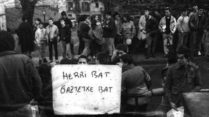 25. urtemugako jaia, Gaztetxearen historia hazten jarraitzeko