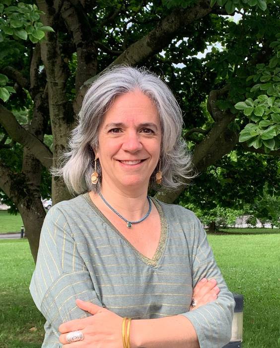 "Funtsezkoa da zientzian emakume erreferenteak sortzea"