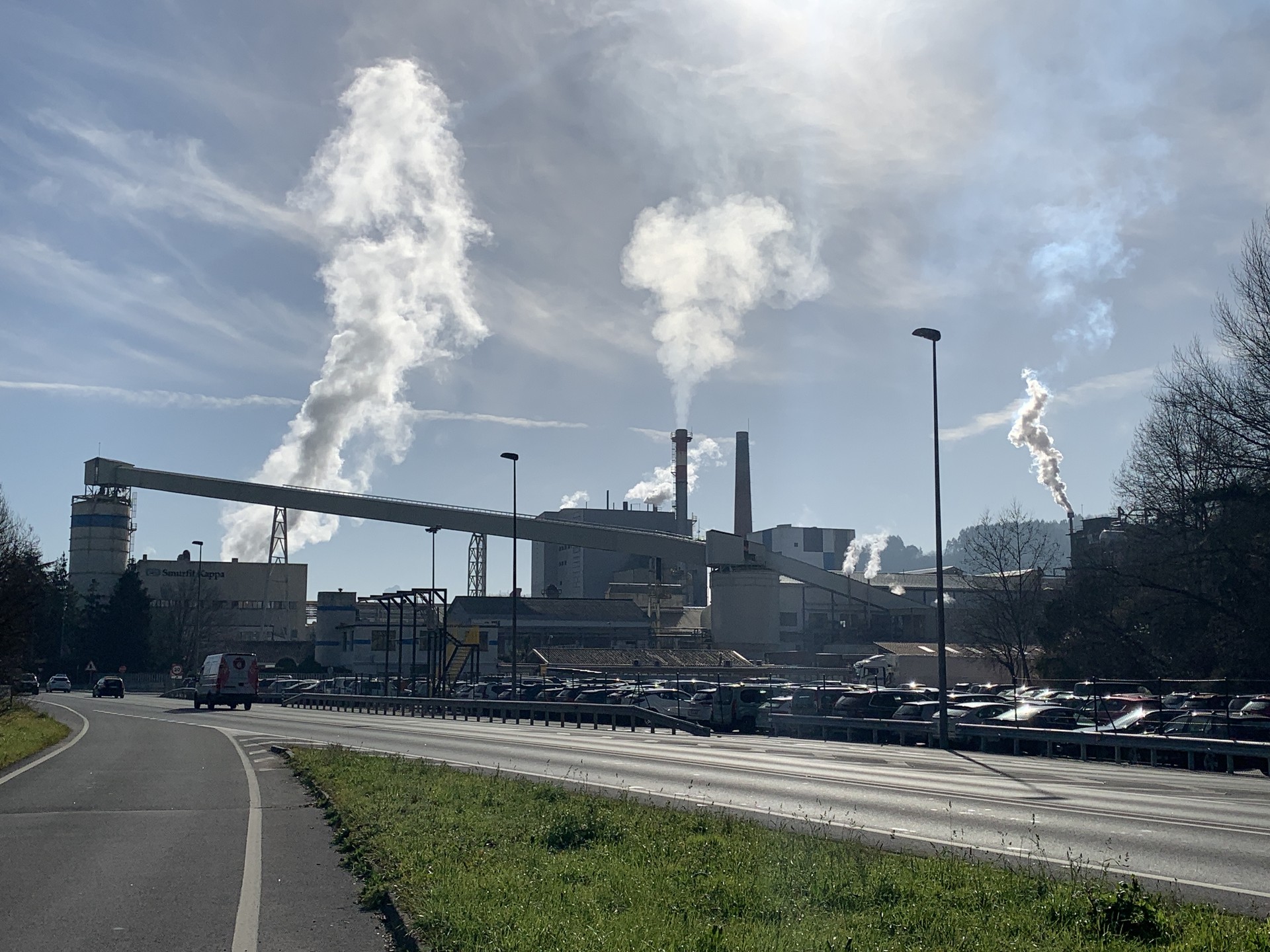 Paper fabrikako labe berria dela eta, Durangoko Udalak informazioa eskatu die Iurretako Udalari eta Jaurlaritzari