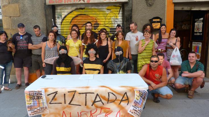 Zornotzako lokal okupatuko sei gazteri usurpazio delitua egotzi diete