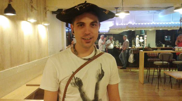 Julen Baz, Urtza taberna: “Tabernan elkarren artean dugun giroa da saririk onena”