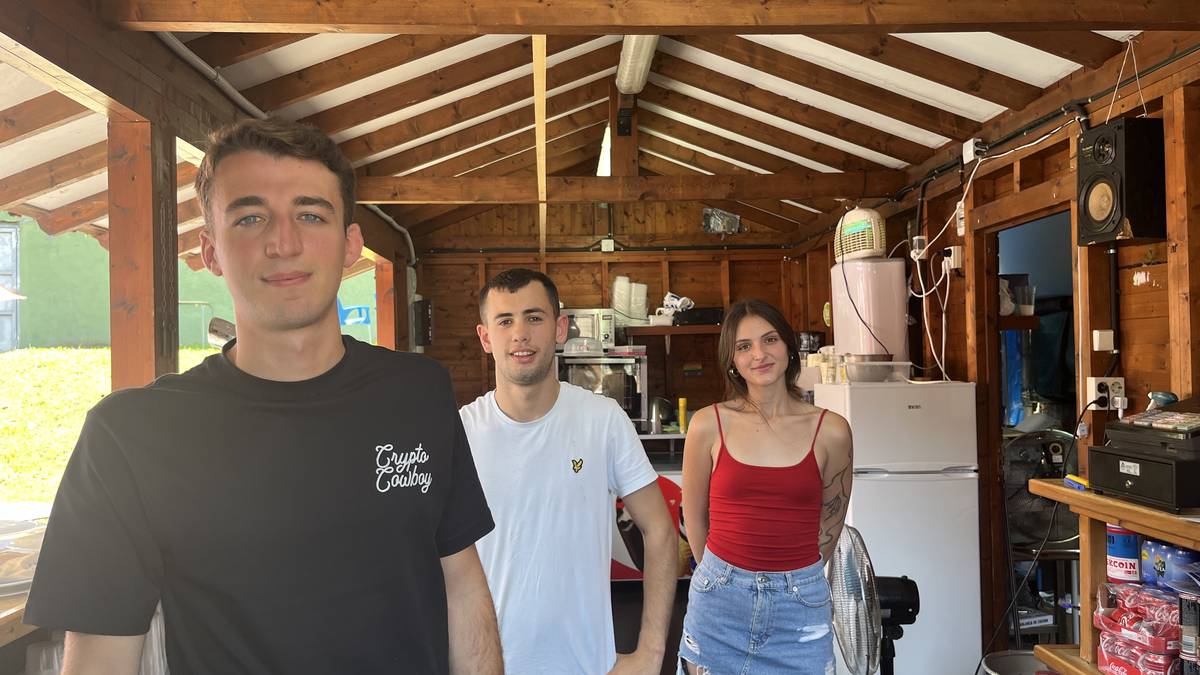 "Ikasteko aukera bat da taberna eramatea"