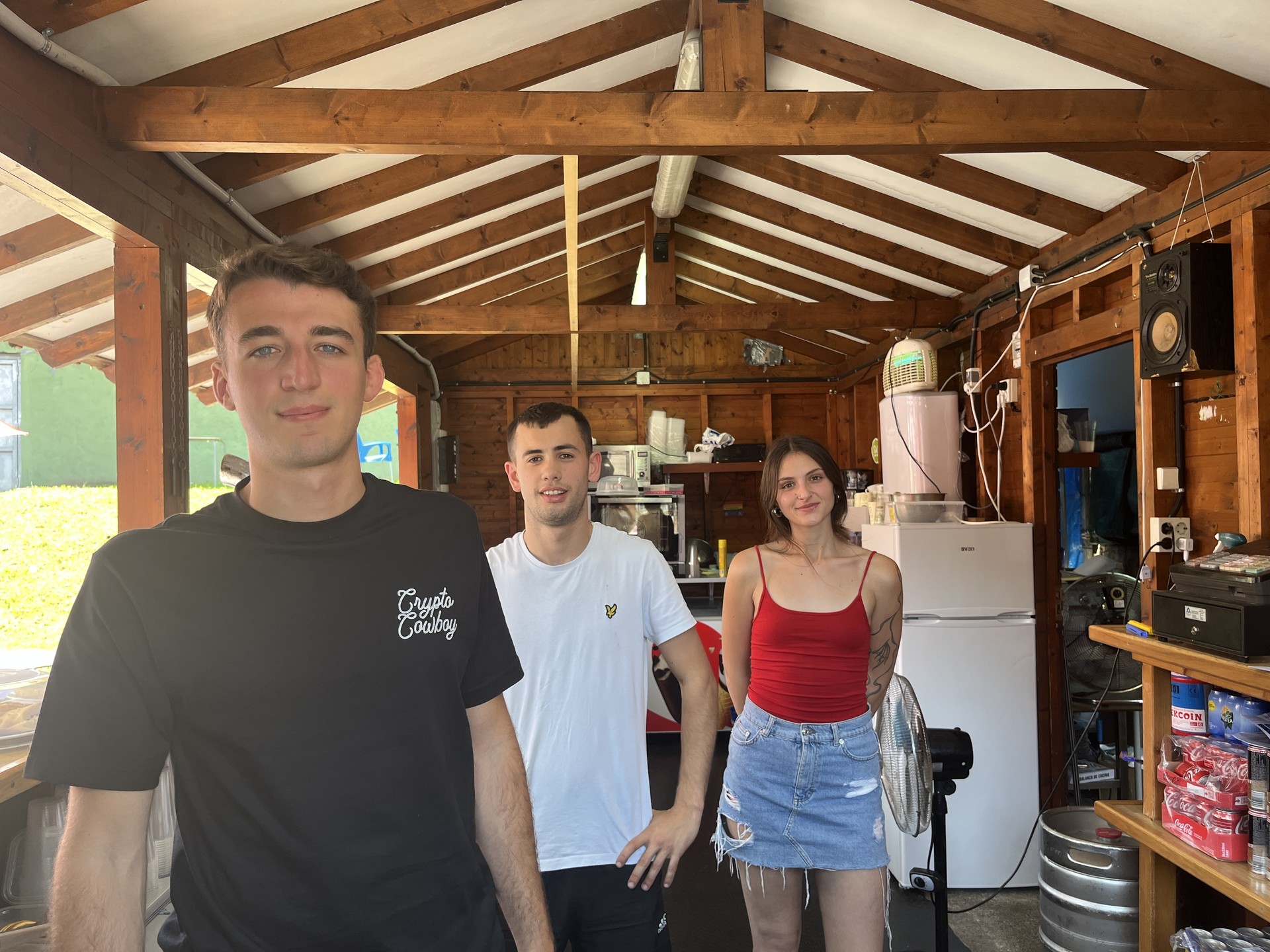 "Ikasteko aukera bat da taberna eramatea"
