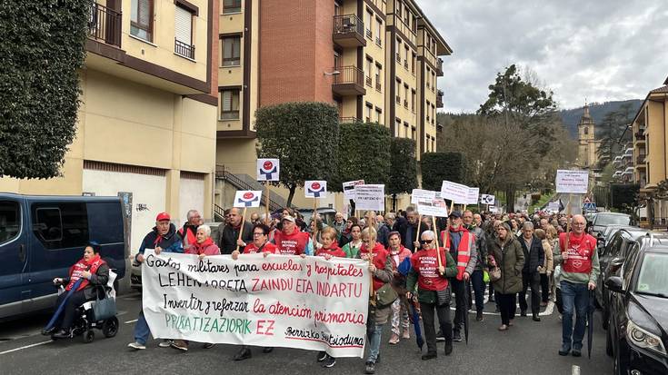 Beste behin, kalera irten dira berriztarrak osasun publikoaren defentsan