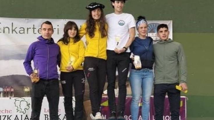 Ainara Arkarazo eta Markel Urigoitia txapeldun izan dira Enkarterri Extrem lasterketan