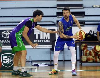 Tabirakok lidertza defendatuko du Bilboko La Salleren kantxan