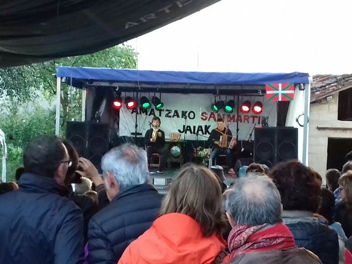 Asier Gozategik Amatza auzoko 4. Trikitixa Jaialdian parte hartuko du, bihar