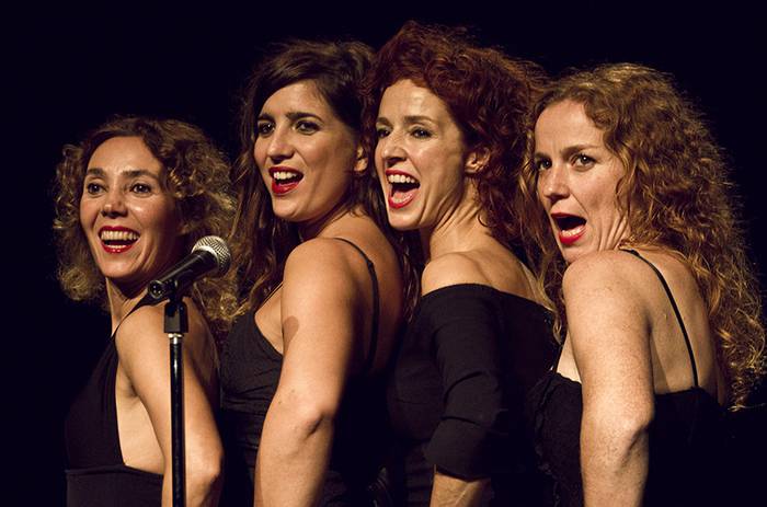 Antzerkia: "Femenino singular" 