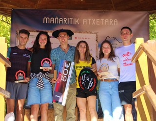 Aitor Ajuria eta Maialen Artiach nagusi Untzillaitz Zuzen proban