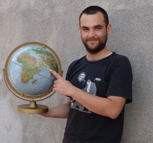 "Diru gutxigaz esperientzia oso desberdinak bizitzea errazagoa da"