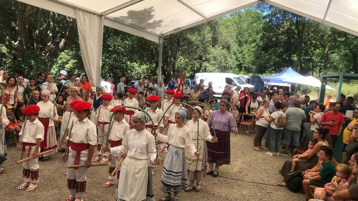 [ARGAZKI GALERIA] San Martin Eguna ospatu dute Gaztelu auzoan