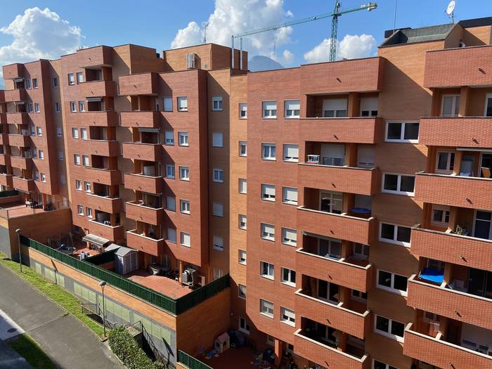 Etxebizitza eskaintza handitzeko eta hutsik daudenak merkaturatzeko neurriak Durangoko Etxebizitza Planean