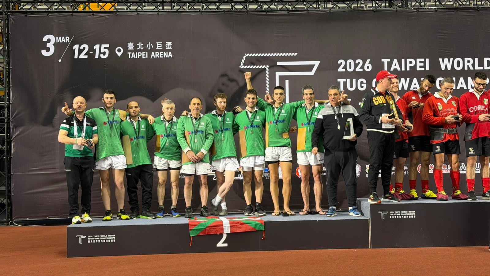 Abadiño Sokatira Taldeak zilarrezko eta brontzezko domina bana irabazi ditu momentuz munduko txapelketan