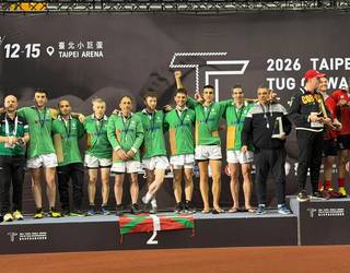 Abadiño Sokatira Taldeak zilarrezko eta brontzezko domina bana irabazi ditu momentuz munduko txapelketan