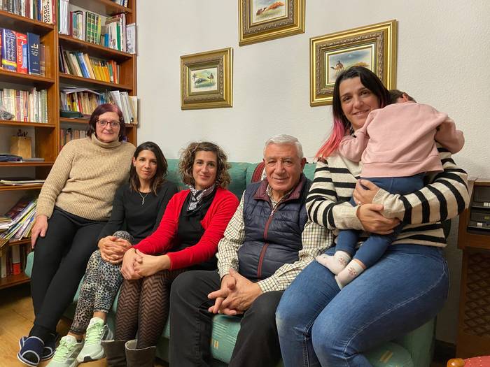 "Palestinara begira jarraitu behar dugu"