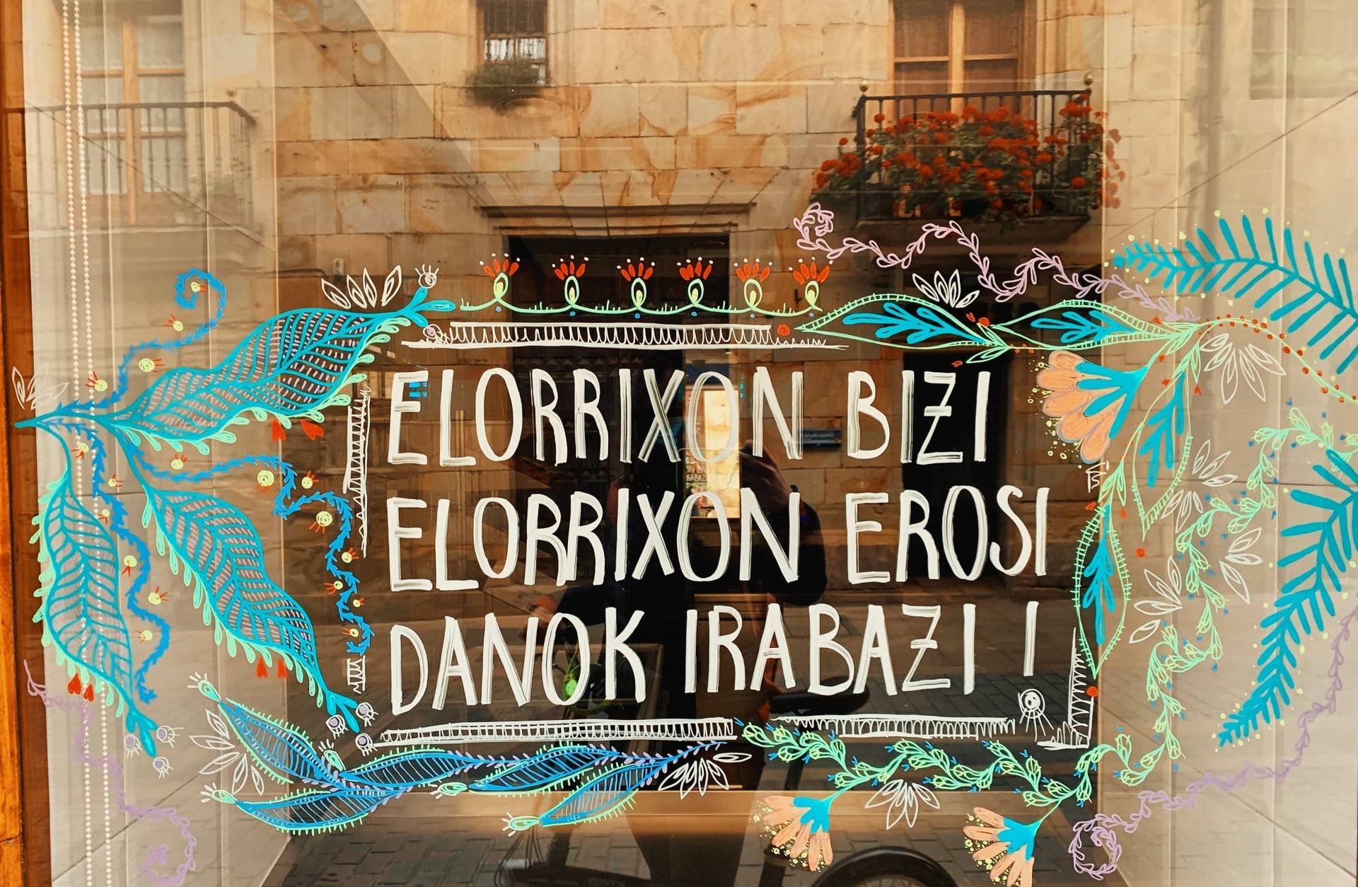 Elorrioko merkataritza suspertzeko laguntzen deialdia argitaratu du udalak