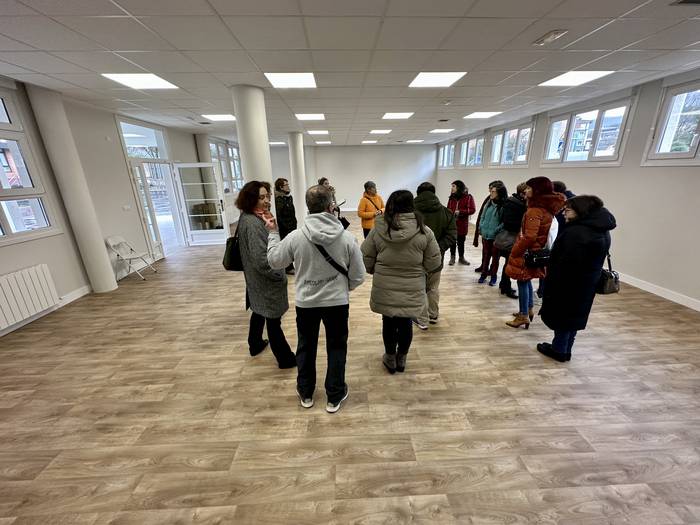 Intxaurrondoko eraikina prest dago Geu Beren egoitza berria hartzeko