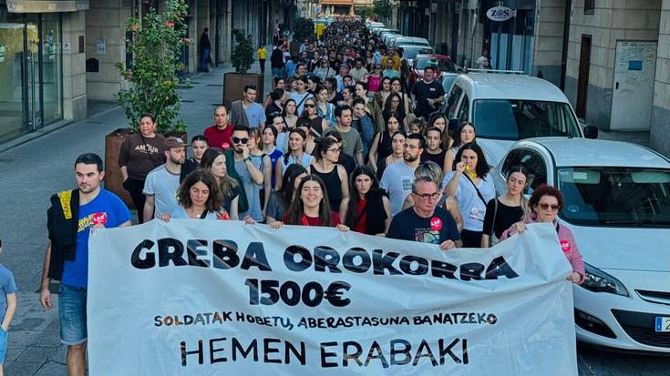 [ARGAZKI GALERIA] Greba orokorreko aldarriak ozen entzun dira eskualdeko hainbat herritan