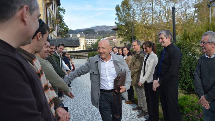 [ARGAZKI GALERIA] Omenaldi hunkigarria Jose Luis Salas ‘sensei’-ari bere 50 urteko ibilbideagatik