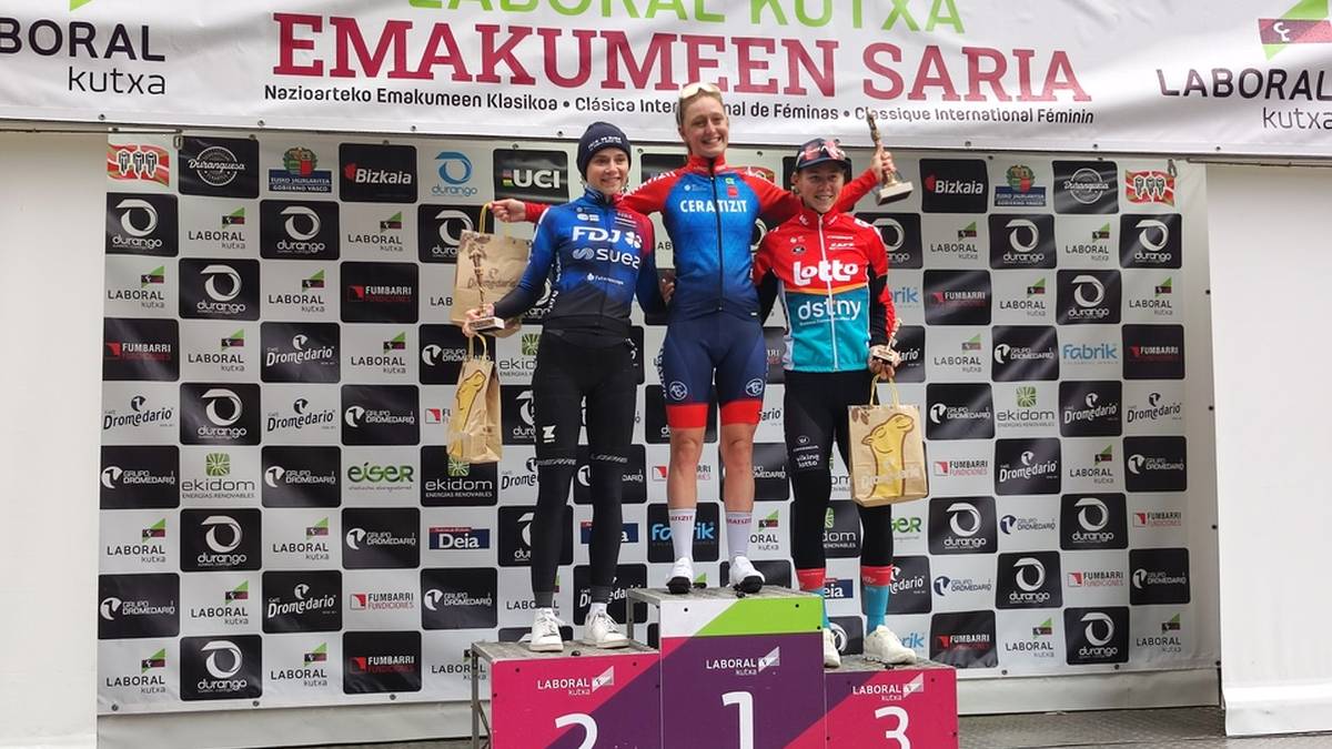 [ARGAZKI GALERIA] 22 urteko Cedrine Kerbaolek irabazi du Durangoko klasikoa eta Ane Santesteban hamar onenen artean geratu da