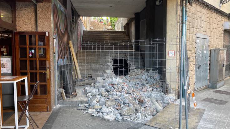 Larrabide eta Karmen kaleen arteko lotunea urbanizatzeko lanak hasi dituzte