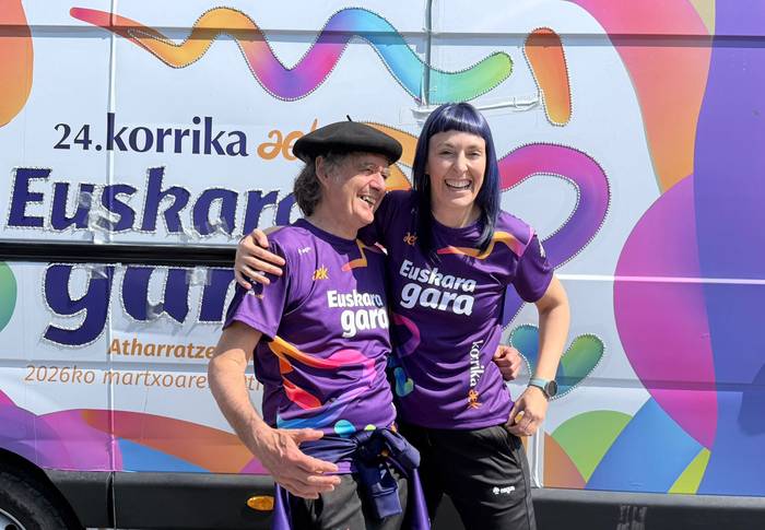 "Familia giroa dugu; urte birik behin baino ikusten ez duzuna zugaz bizi izan dela sentitzen duzu"