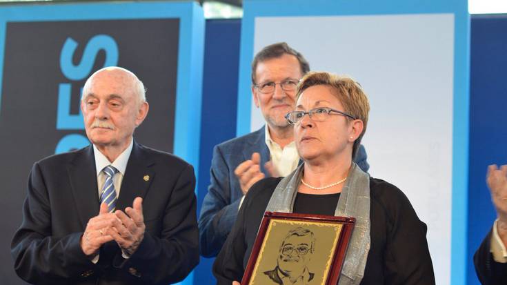Euskadiko Alderdi Popularreko zinegotziek Pedrosa Saria jaso dute Durangoko foroan