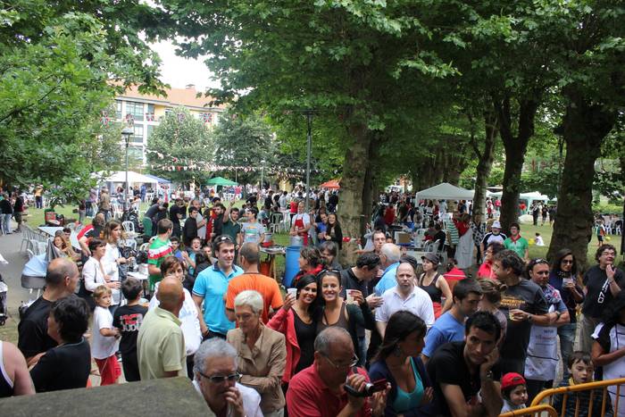 [EGITARAUA]: Marmitakoak, bertsolariak eta goitiberak Tabirako jaietan