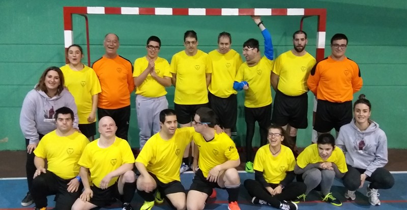 Geu Be areto futbol taldea ligako txapeldun geratu daiteke