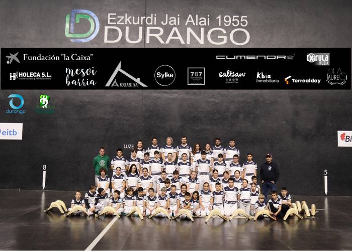 DUJA zesta-punta klubaren bigarren urteurrena ospatu dute