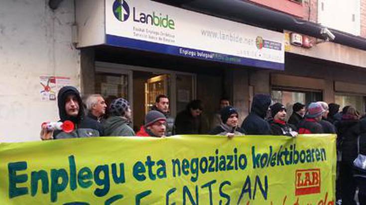 Durangaldean 1.900 lagun pobrezia egoeran bizi direla salatu du LABek