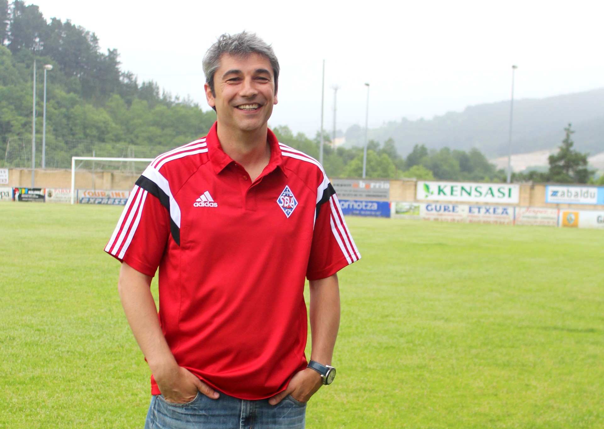 Gogotsu itzuli da Carlos Docando Amorebieta futbol taldera