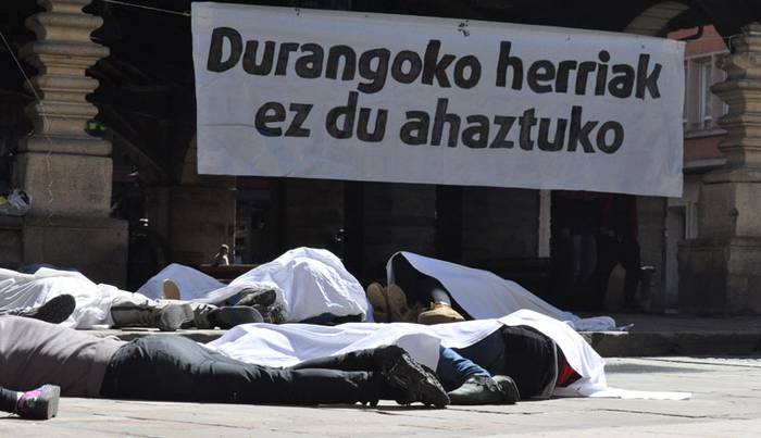 Ernairen ustez, Gastañazatorreren jarrera "Durangori eginiko erasoa" da
