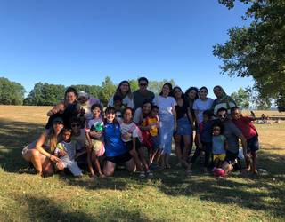 Rio de Oro begirale bila dabil, udan Saharako umeei laguntzeko