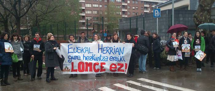 "Hezkuntza eredu propioa" eraikitzeko deia egin dute