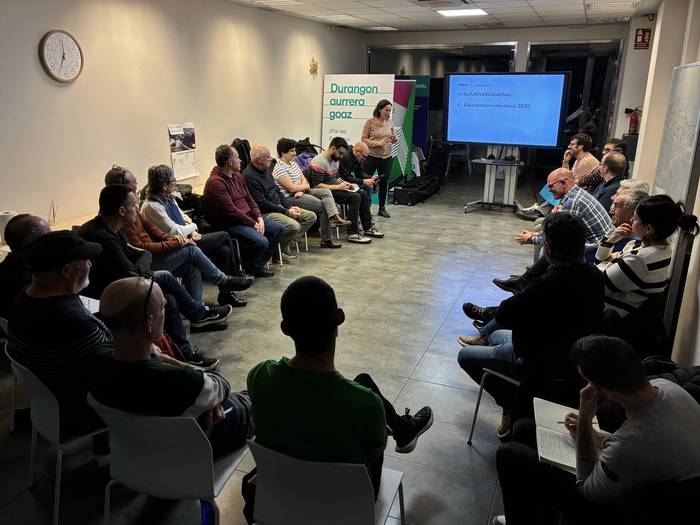 Bizkaiko EH Bilduk jardunaldia egin du Durangon, Mendien Foru Arauari egindako alegazioak aurkezteko