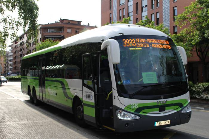 Izurtza eta Mañarirako autobus zerbitzua osatu du Bizkaibusek