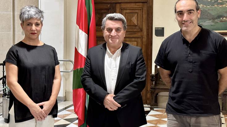 Abdulkamir Omar, Rojavako Atzerri ministroa, Durangon egon da