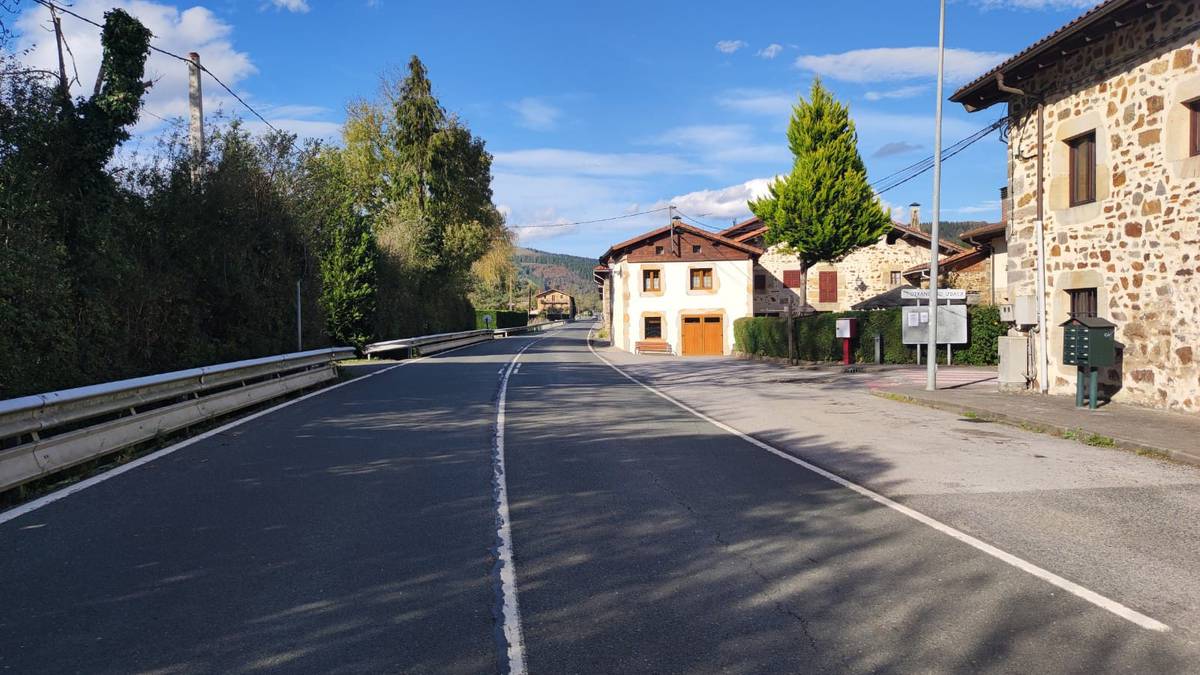 Eusko Jaurlaritzak radar finkoa ipini du Anteparaluzeta auzoan, Otxandion
