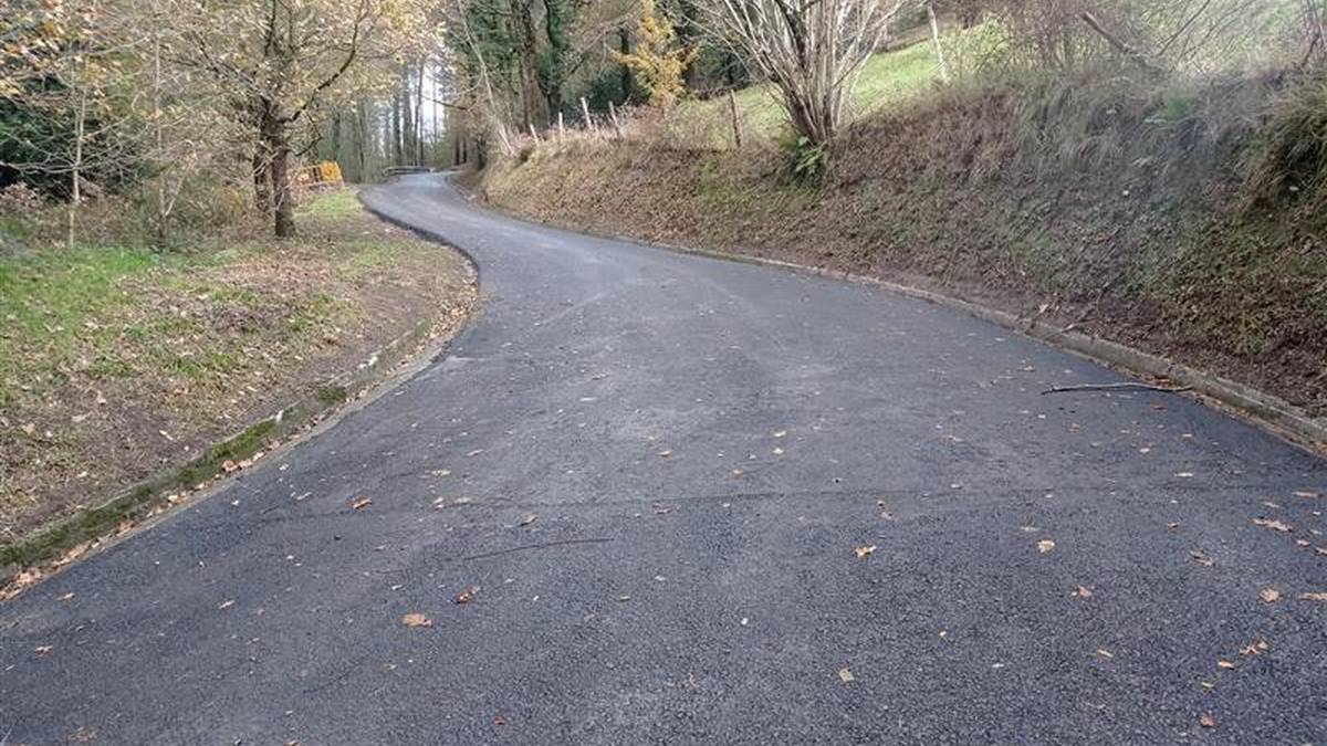 Sagastako errepidea konponduta, Mendiolako bideari helduko diote