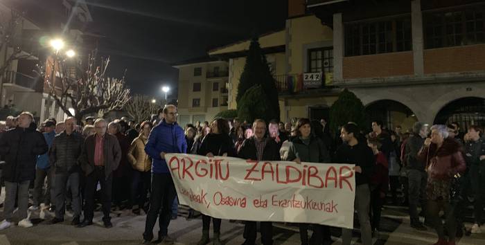 Manifestazio bateratua deitu dute zapaturako 'Zaldibar Argitu Orain!' lelopean