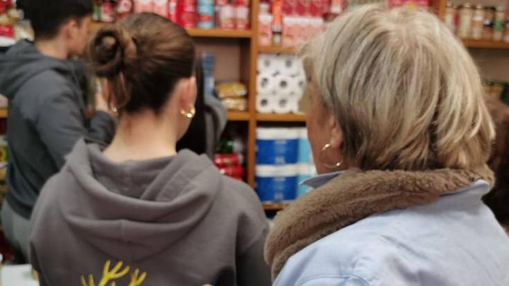 Elkartasunez beteriko elikagai eta jostailu bilketa Abadiñon